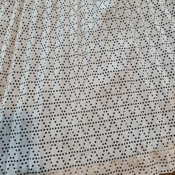 Joie pleated A line skirt - like new. Firs more like a small :) - Picture 4 of 7